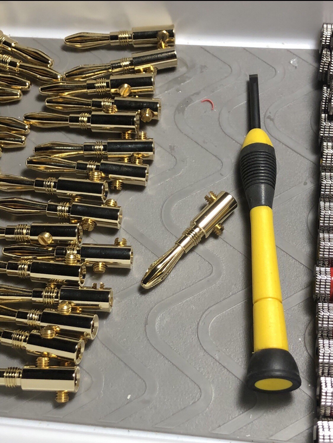 12 Gauge (OFC) Speaker Cable with Gold Plated Banana Plugs 10 Feet Pair New