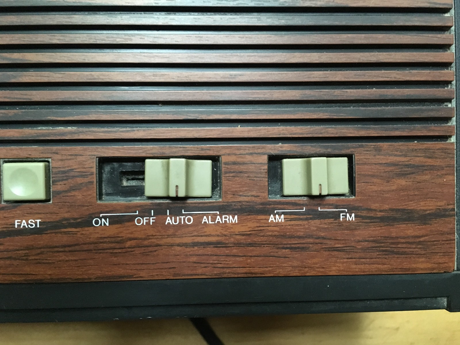Vintage Realistic Chronomatic 222 AM/FM Digital Clock Radio 12-1529 TESTED WORKS