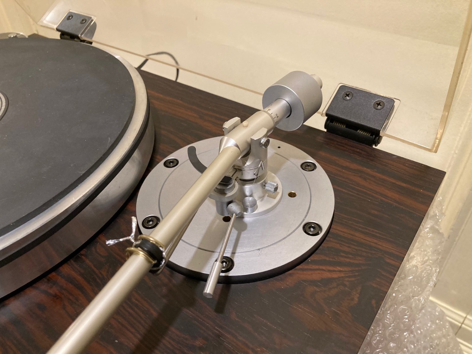 Micro Seiki BL-77 turntable with Fidelity Research tonearm