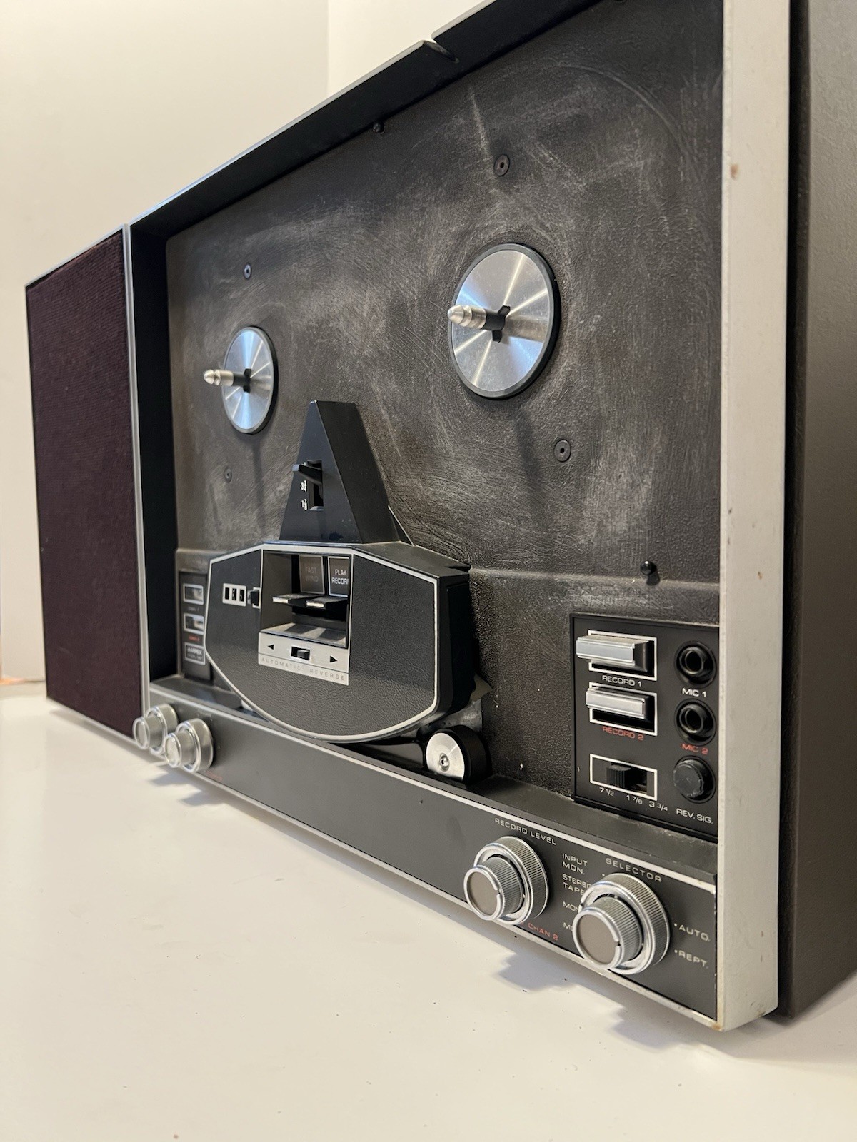 1968 Ampex Model 1461 Reel To Reel Tape Deck *With Speakers*