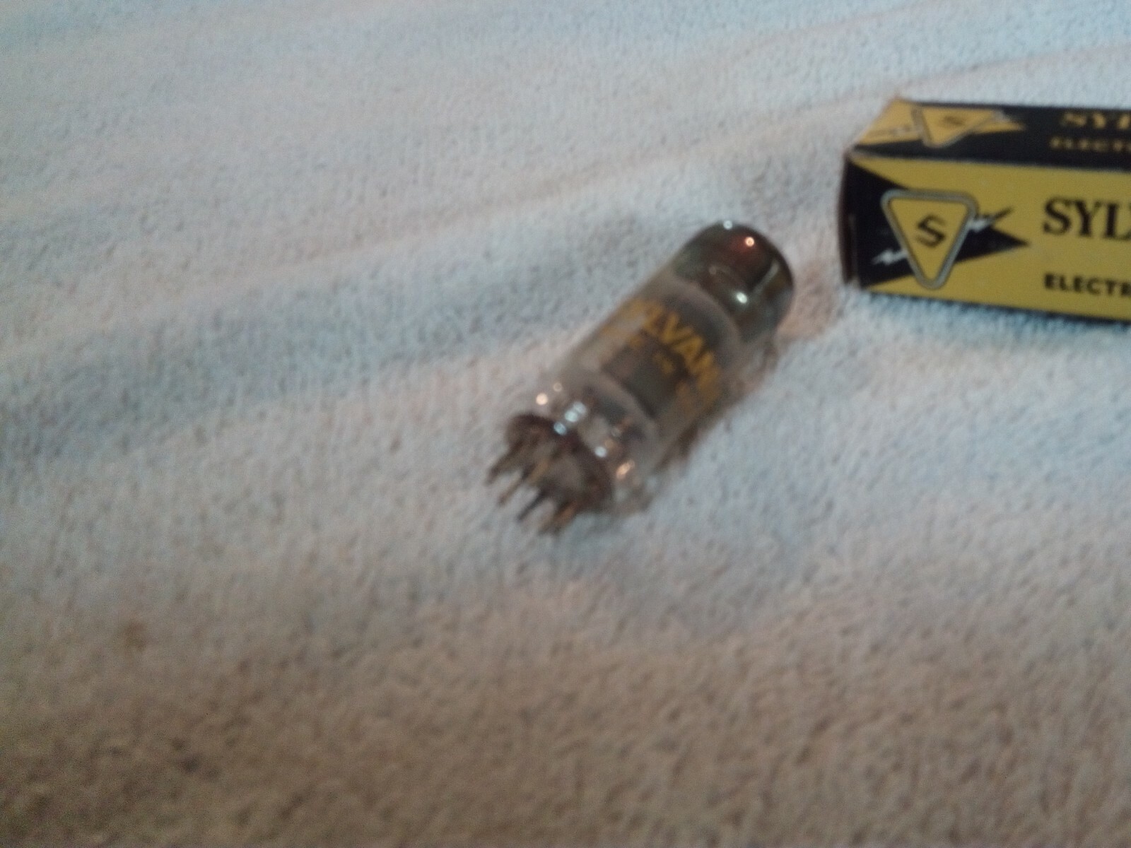 SYLVANIA 4MK8 VACUUM TUBE NOS BOX GUITAR AMP HAM RADIO TV PART VTG