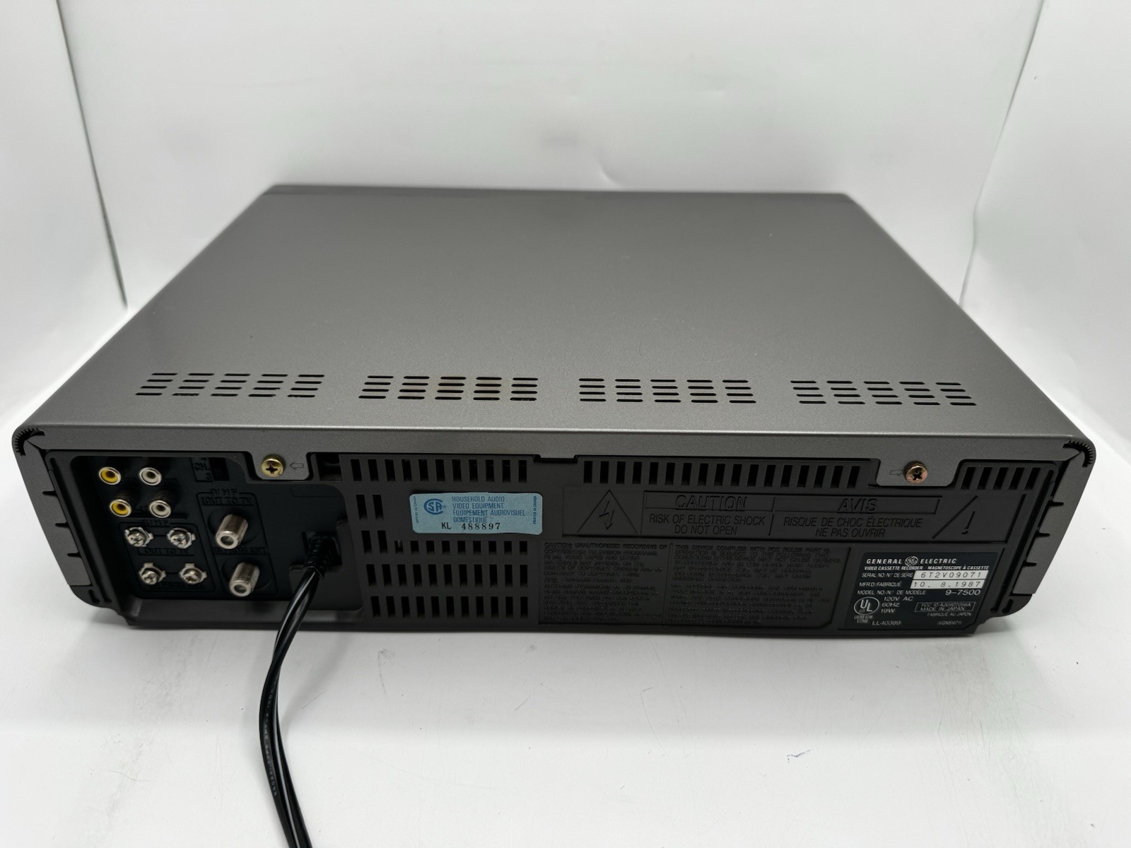 General Electric Video Cassette Recorder 9-7500 VHS Player Tested w/Remote Works