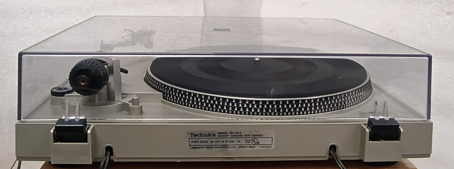 Vintage Technics SL-220 Belt Drive Turntable Working fine SOME WIRING ISSUES REA