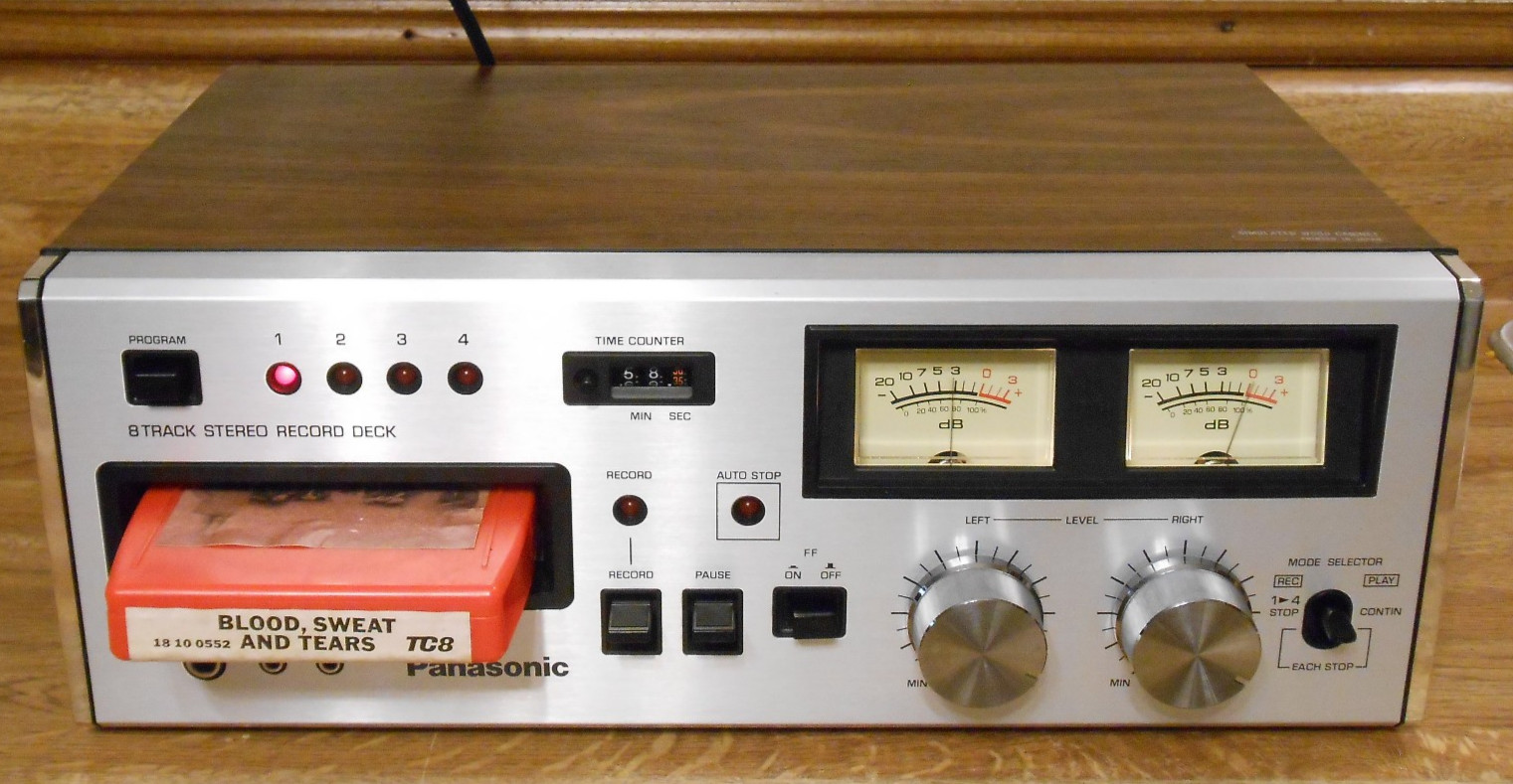 PANASONIC 8-TRACK STEREO PLAYER/RECORDER RS-808 FANTASTIC CONDITION & WORKS GOOD