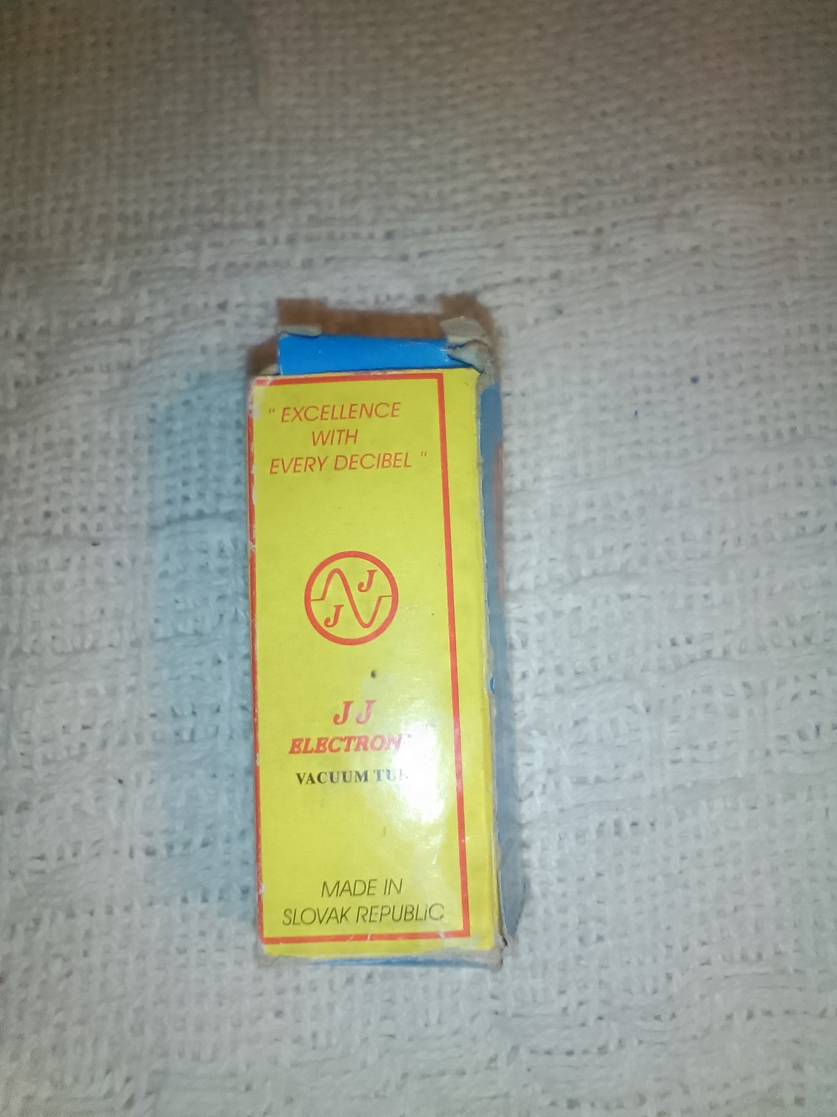 JJ Electronic ECC82 Vacuum Tube Tested New in Box, Made in Slovak Republic