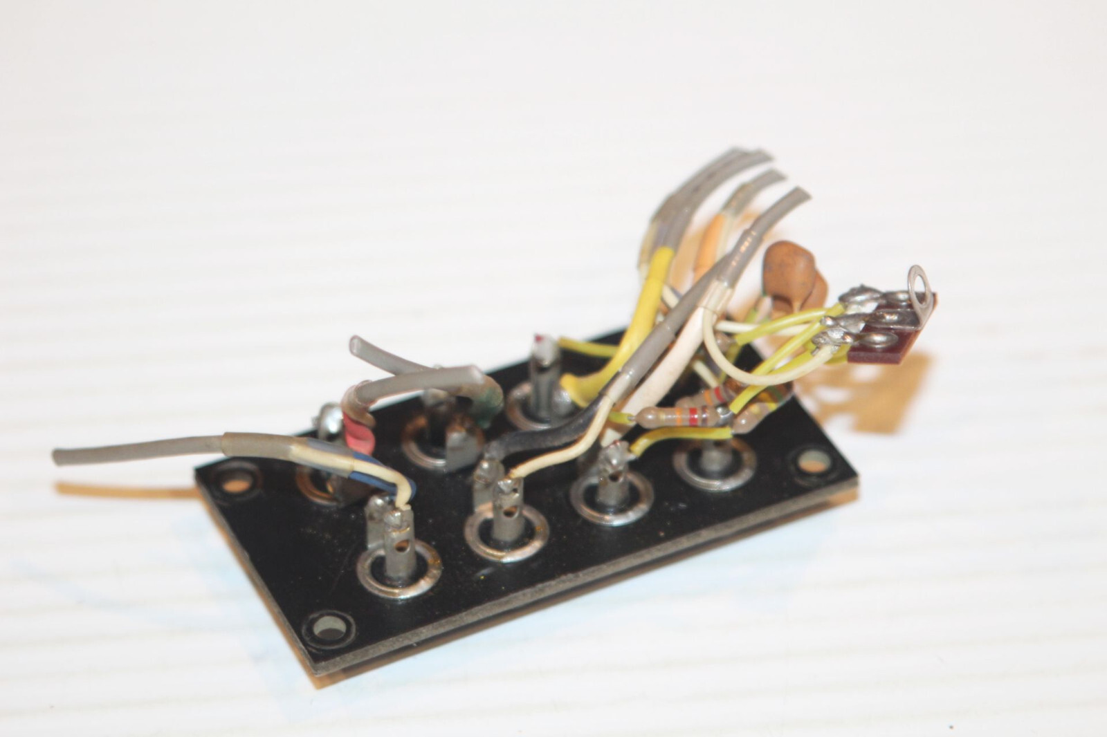 Vintage Realistic STA-80 Receiver Amp – OEM RCA Jack Right Left Input Phono Tape