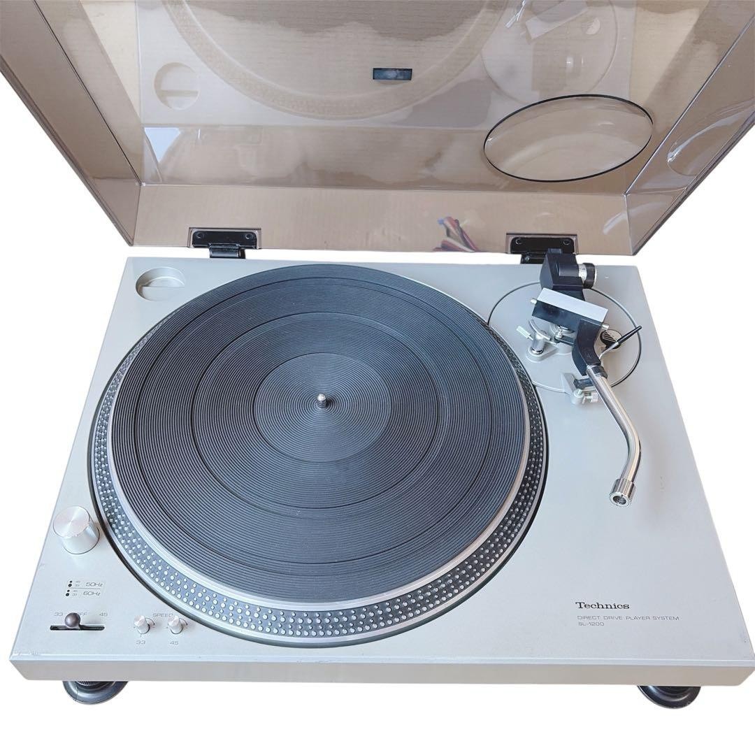 Technics SL-1200 First Generation Direct Drive Turntable JAPAN
