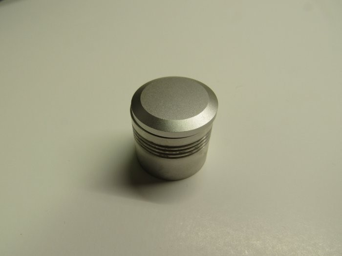 GUIDE ROLLER AND CAP ASSEMBLY FOR TEAC X-300 TASCAM 32 34B