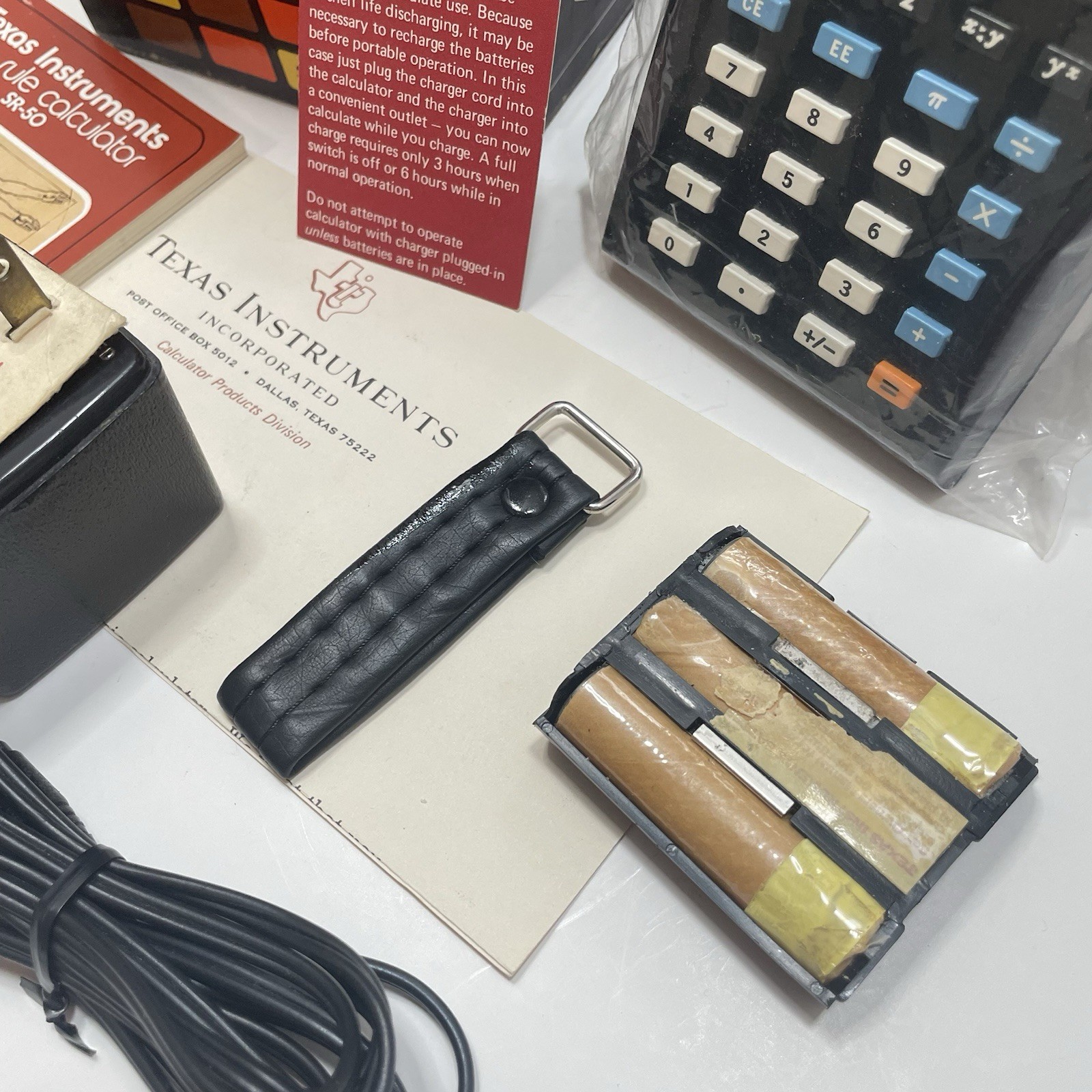 VINTAGE 1974 TEXAS INSTRUMENTS SR-50 CALCULATOR BOX MANUAL CHARGER UNTESTED