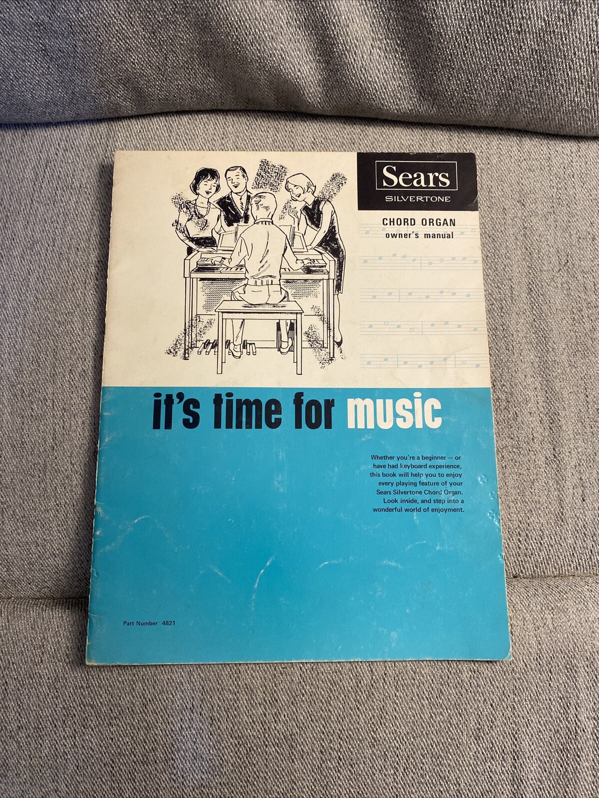 Sears Silvertone Chord Organ Owners Manual For 18, 30, 40 Button Organ 1969