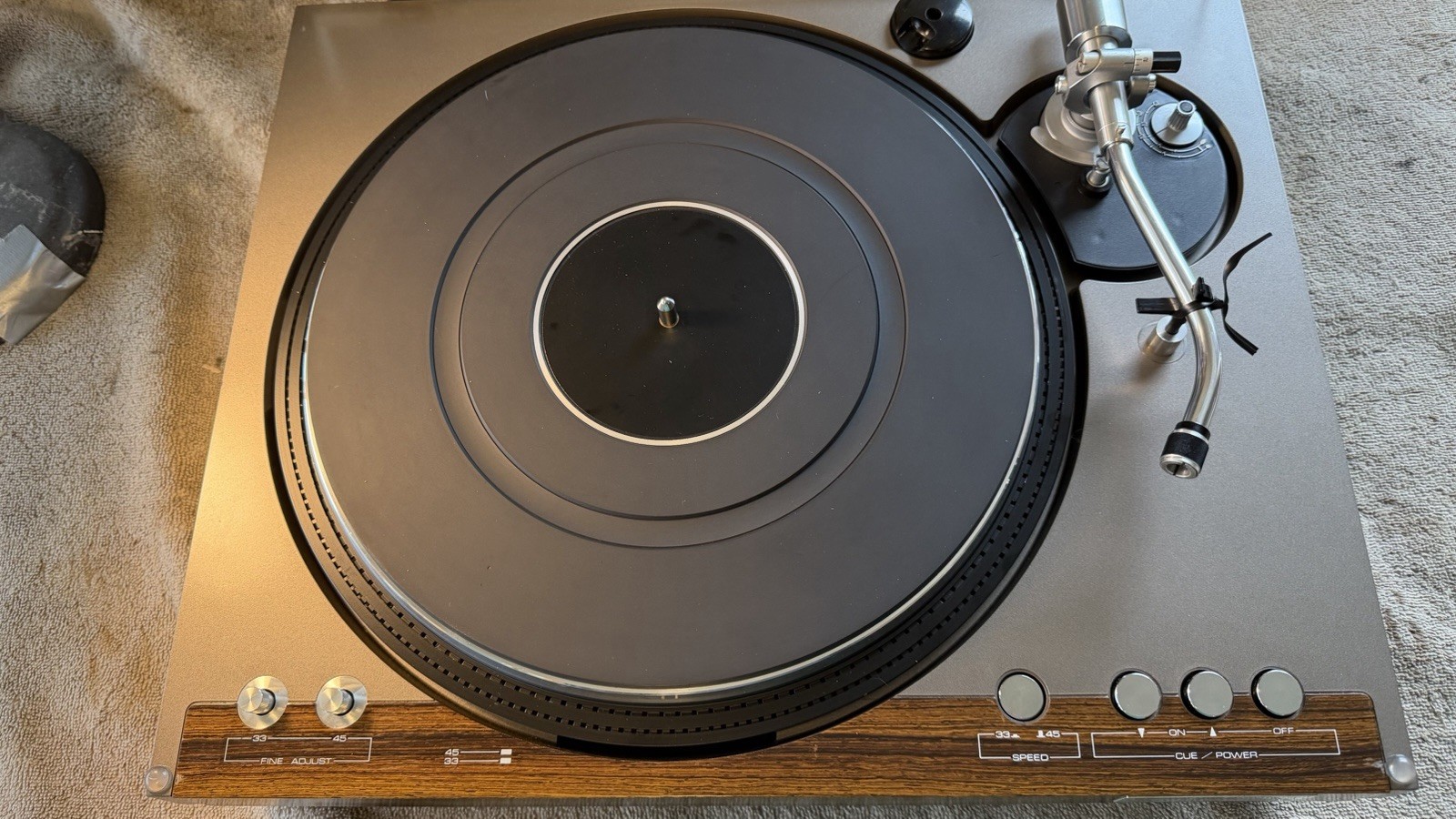 Micro Seiki DD 30 Turntable For Parts Or Repair, No Headshell/Cartridge