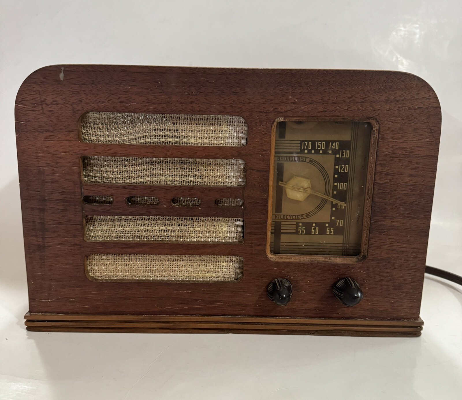 Vintage Radio Admiral 4220-d5 Table Top Radio Works Tested Read!!