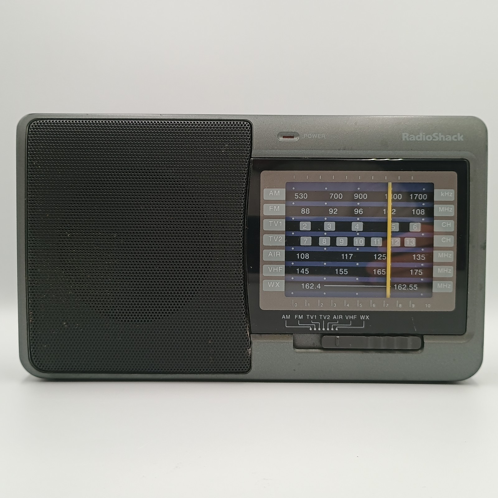 Radio Shack 12-756 MultiBand Radio AM FM AIR VHF WX TV1 TV2 A24 *Tested Working*