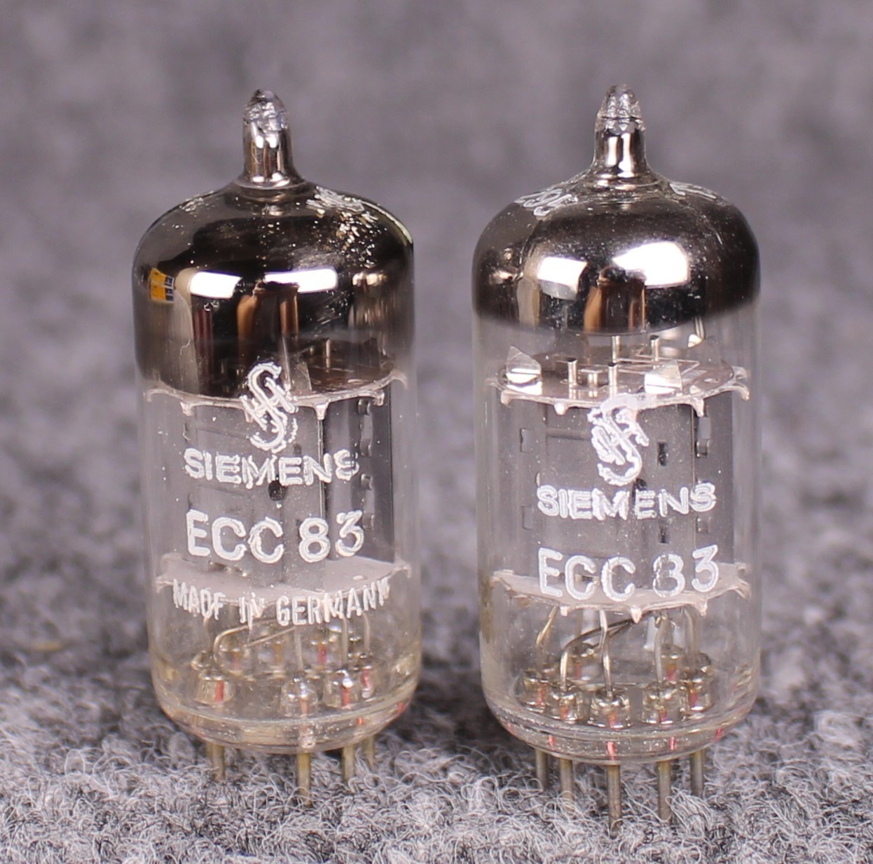 (2) Siemens 12AX7/ECC83 Tubes ~ MATCHED PAIR ~ Test Strong Over 100%!
