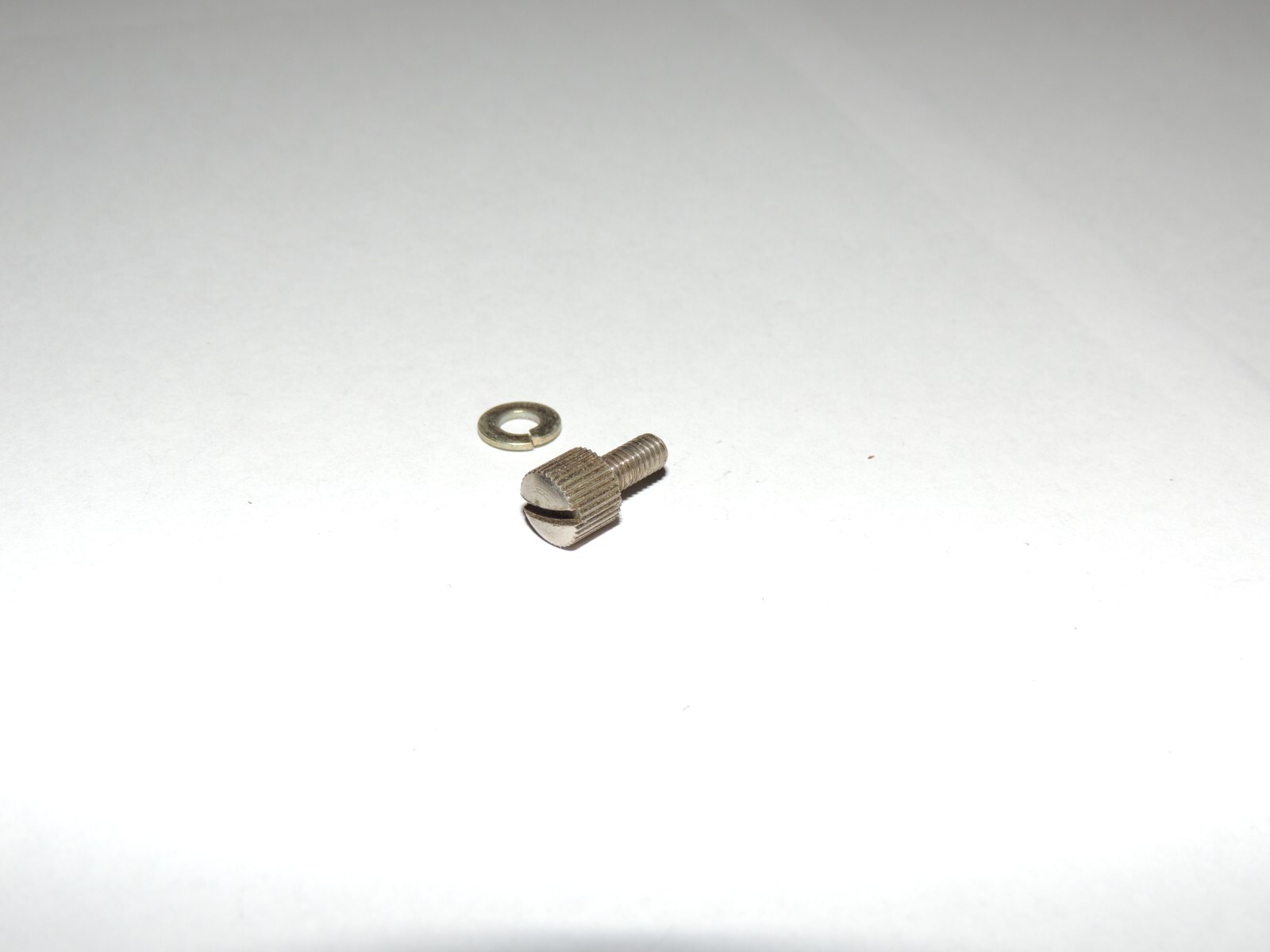 Pioneer SX-727 SX-525 SX 626 SX-828 Binding Post Ground Screw & Assy B11-012