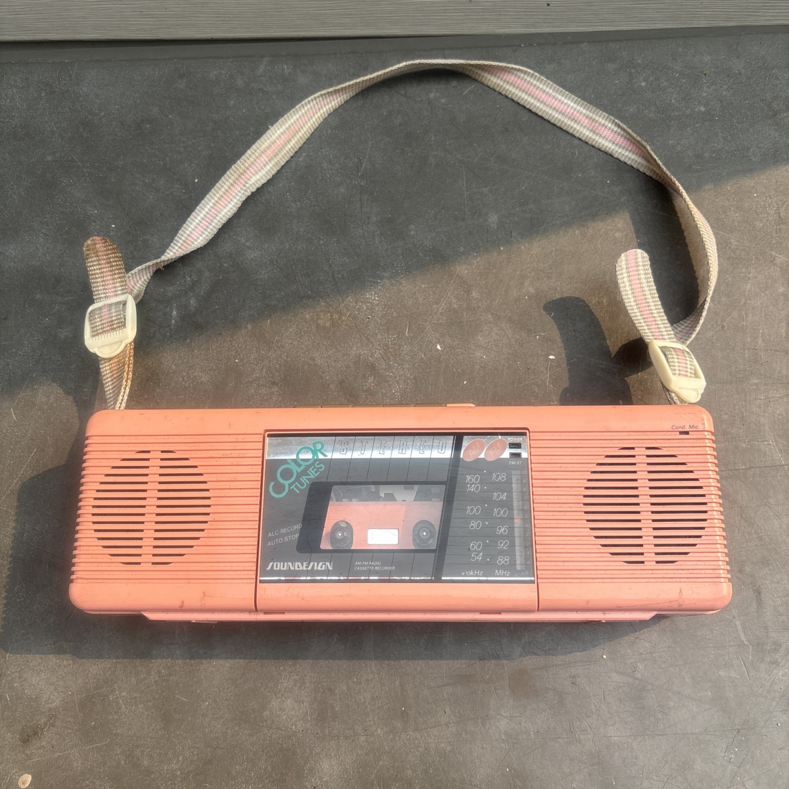 Rare 80s Color Tunes Sound Design Pink 4617 Radio Cassette Boombox Works w/Strap