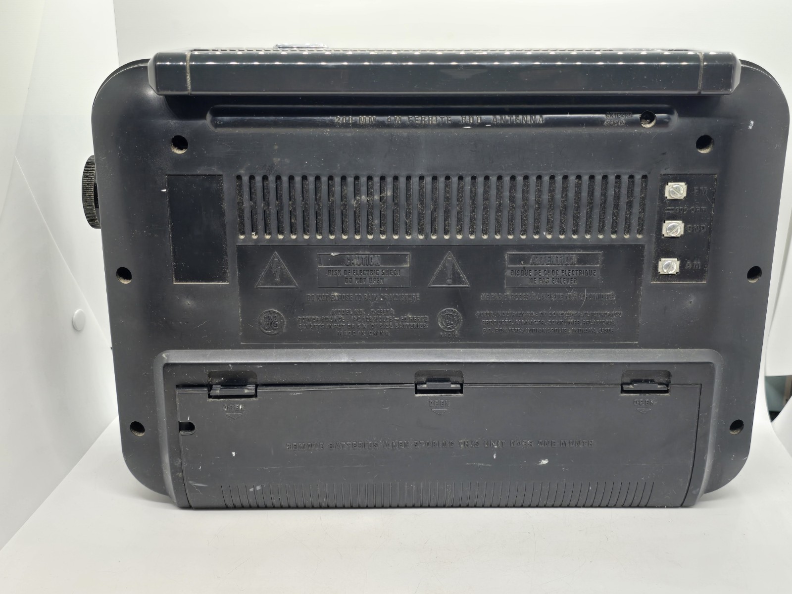 VINTAGE GE GENERAL ELECTRIC SUPERADIO MODEL 7-2887A TESTED WORKS & LOOKS GREAT!