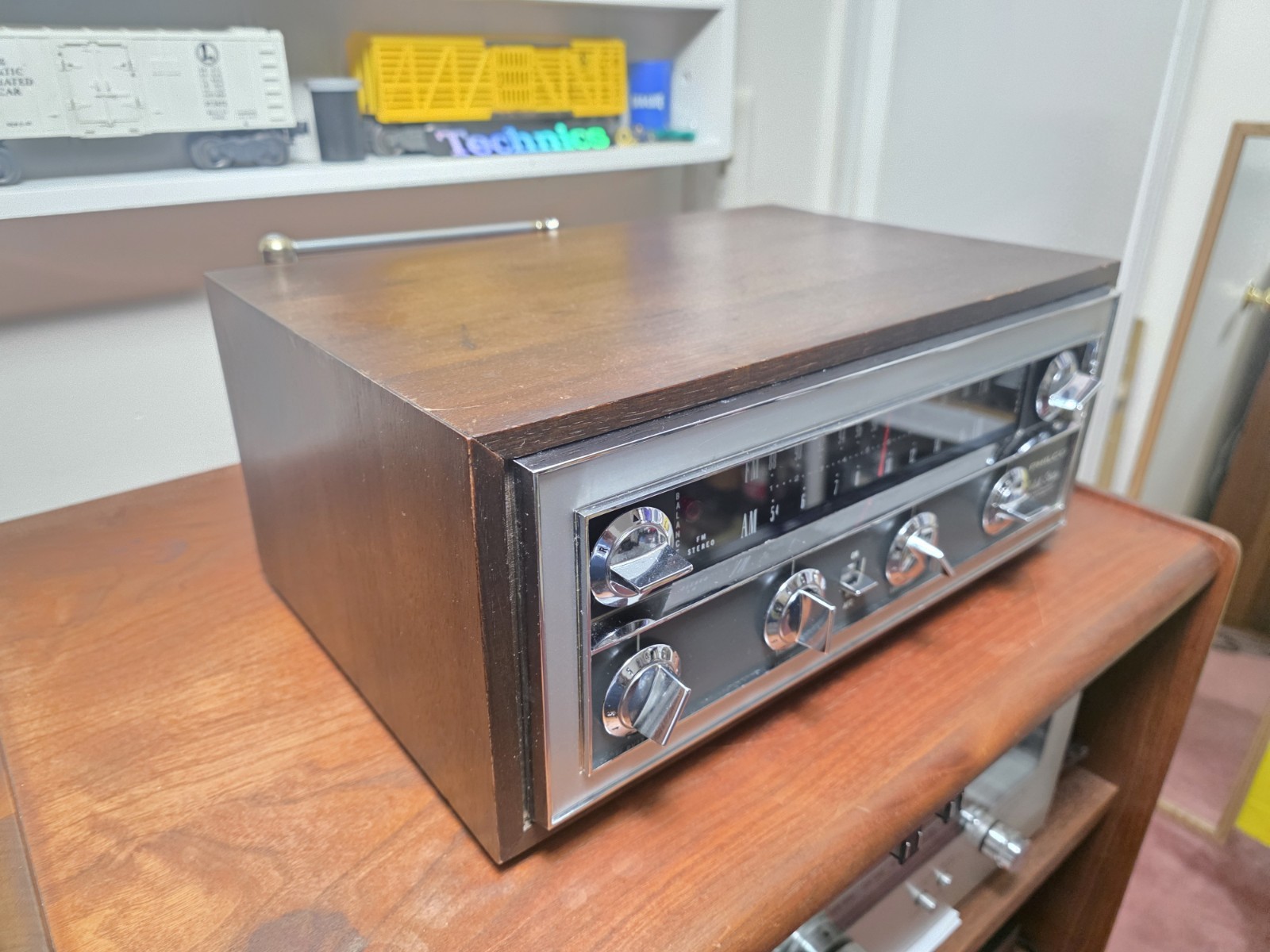 Philco Solid State Stereophonic Am/Fm Receiver P 1002-124