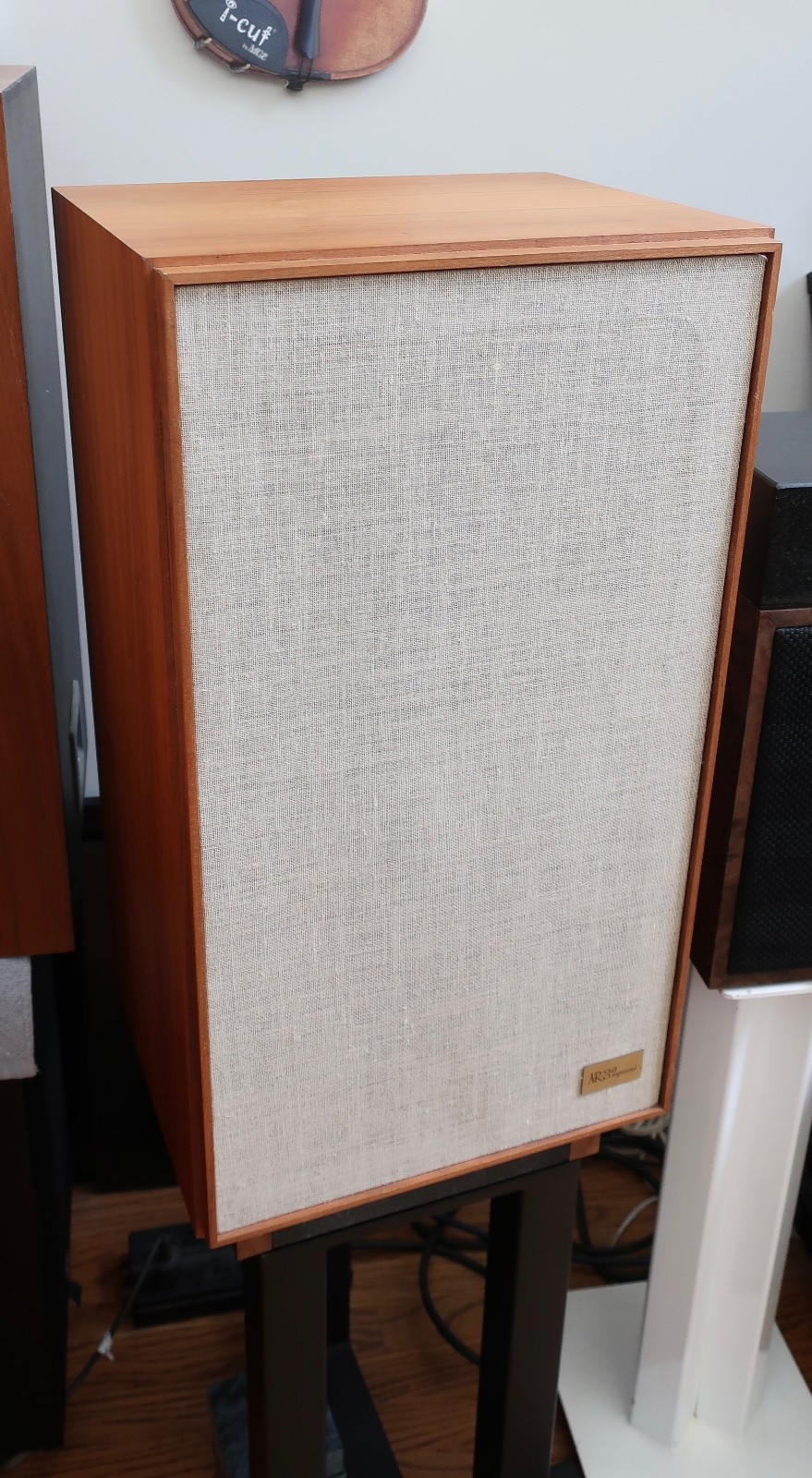 Acoustic Research AR3a Improved European model. Near excellent condition!