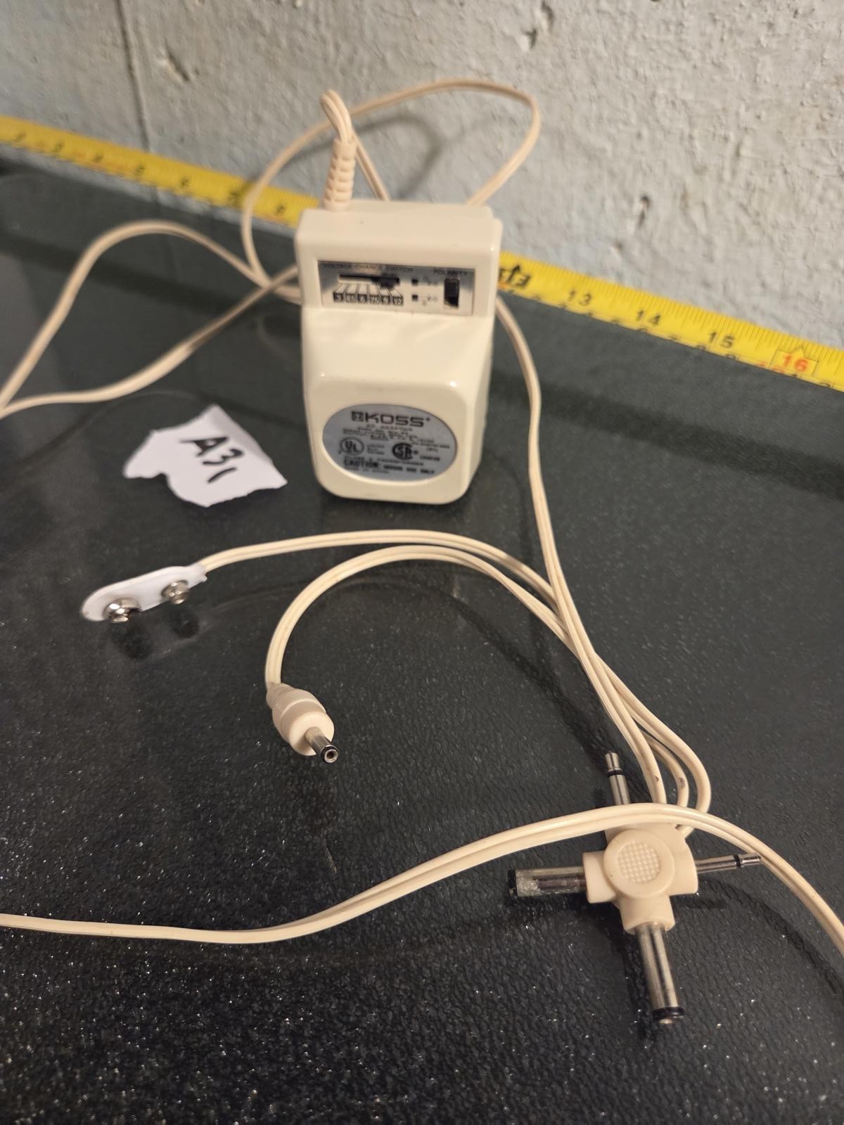 Koss MV-90 Universal Multi-Voltage AC Adapter | Vintage – Adjustable Voltage