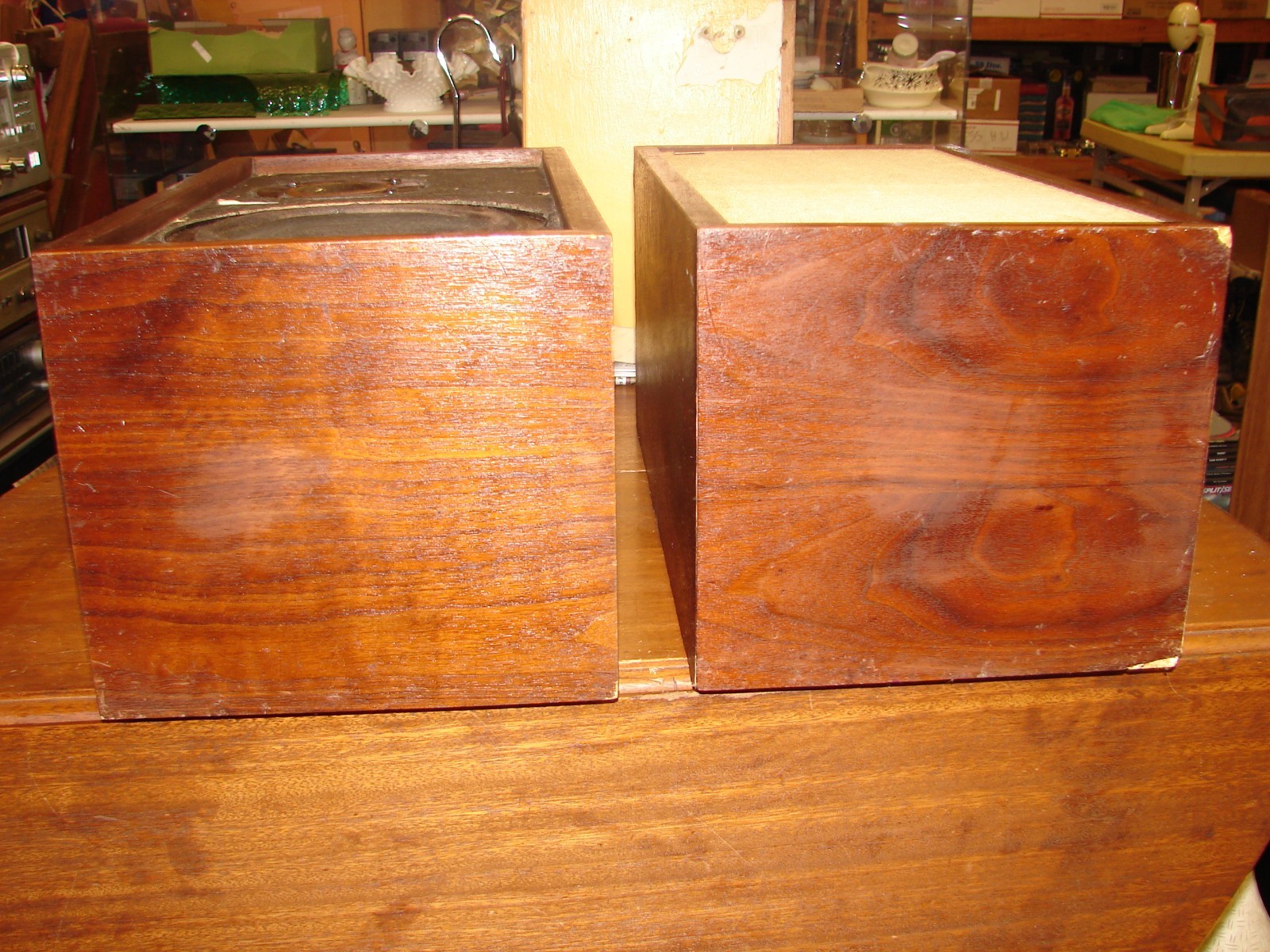Vintage Pair of Acoustic Research AR-4X Speakers – Tested
