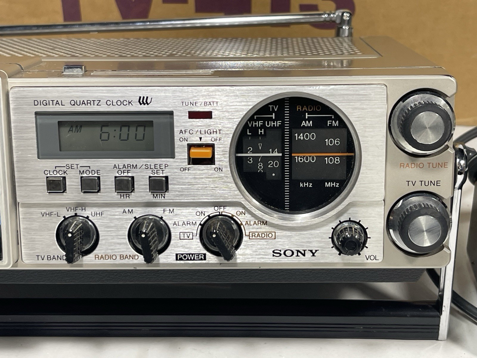 Vintage Sony TV 413 Mini Black & White FM/AM Television + Box & Power Supply