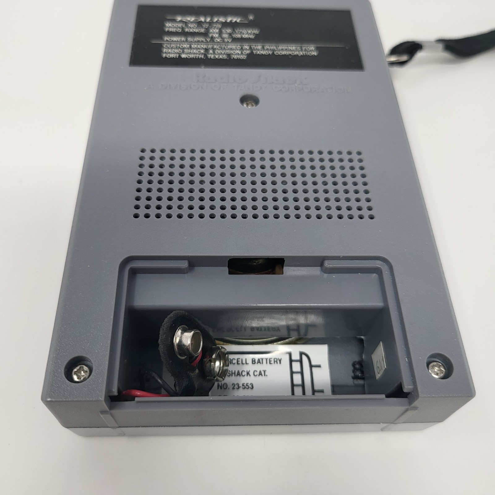 Realistic 12-719 AM/FM Pocket Radio with Original Box Tested