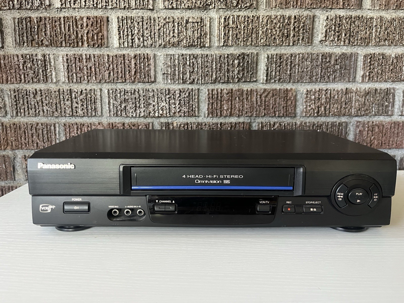 Panasonic VCR Plus PV-V4611 Blue Line 4 Head Hi-Fi Stereo Omnivision