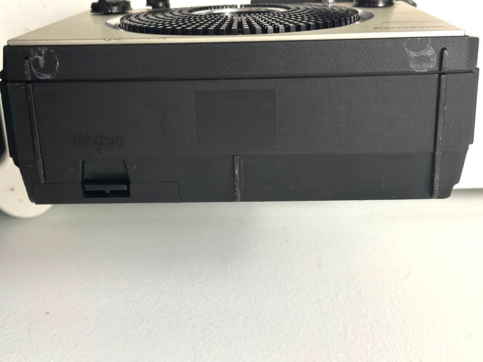 Panasonic 5BAND FM/AM/ SW1-3 Receiver, Model No RF-1150 , Tested/Works.