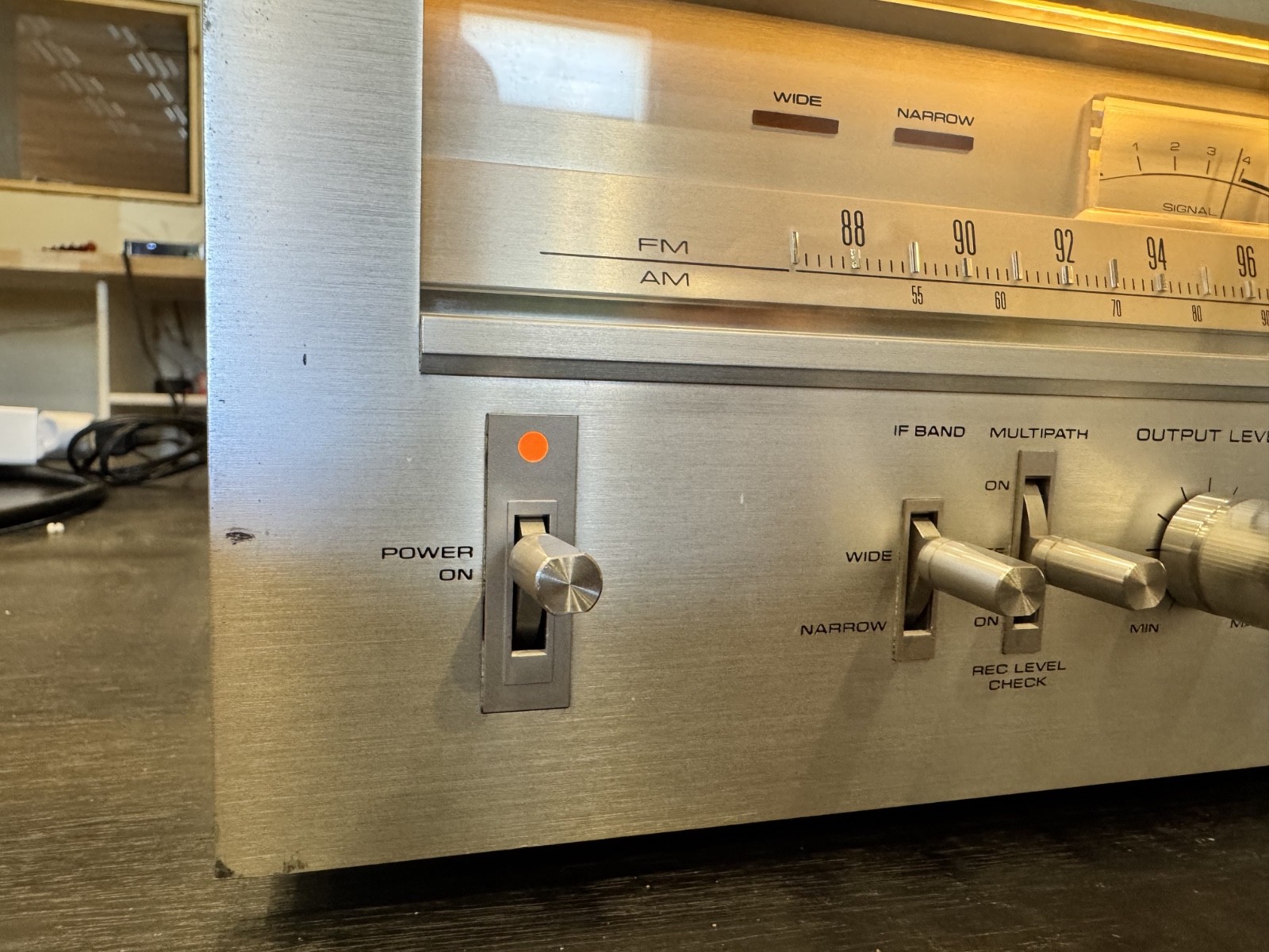 Pioneer TX-9500 II Stereo Tuner Vintage FM/AM Radio Silver Face Spec Series