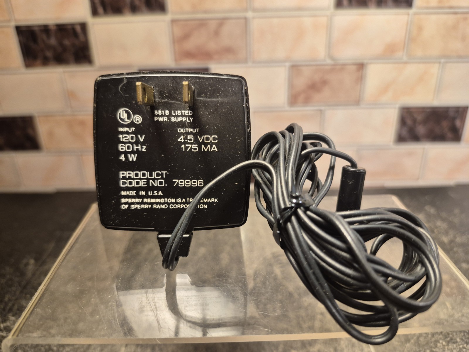 Sperry Remington AC Power Adapter 79996 Output 4.5 VDC 175mA, Input 120V 60Hz 4W