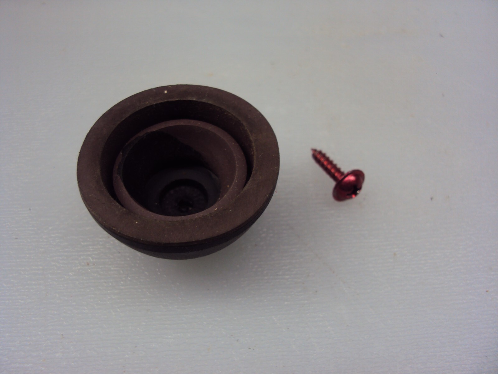 Technics SL-Q200 Turntable Foot & Mounting Screw. Tested Parting Out SL-Q200