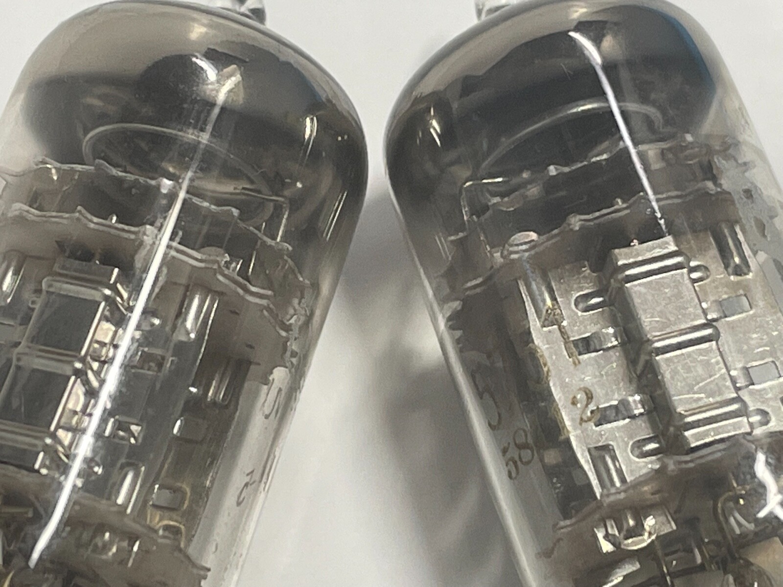 ULTRA RARE BELVU PAIR 12AX7 – ECC83 – SILVER PLATES – ECC803S Triple micas