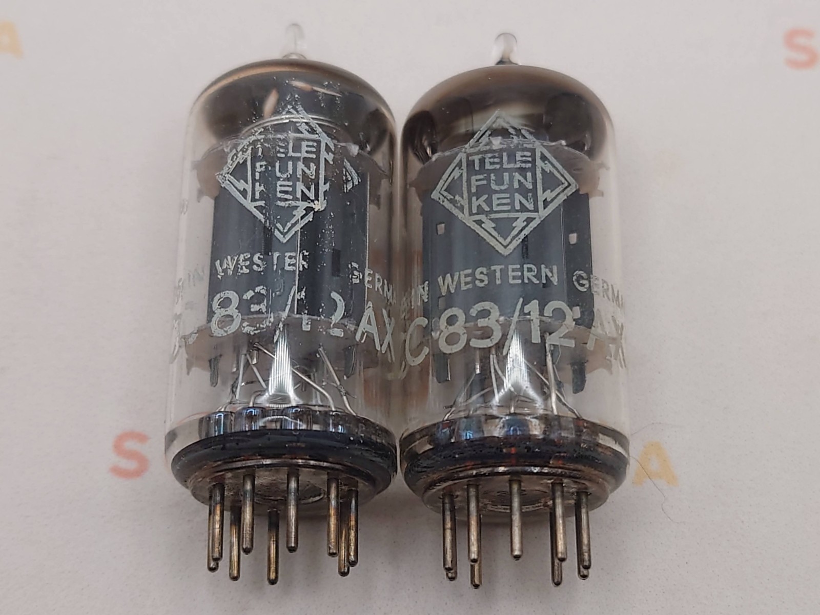Telefunken ECC83 12AX7 Smooth Plates Matched Pair ◇ Bottom – Berlin 1964 – NOS
