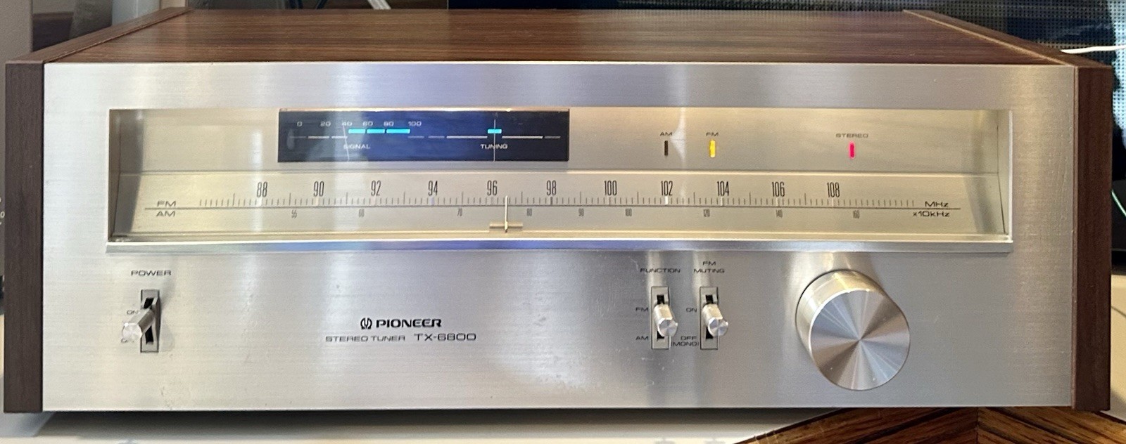 VINTAGE PIONEER TX-6800 AM FM STEREO TUNER