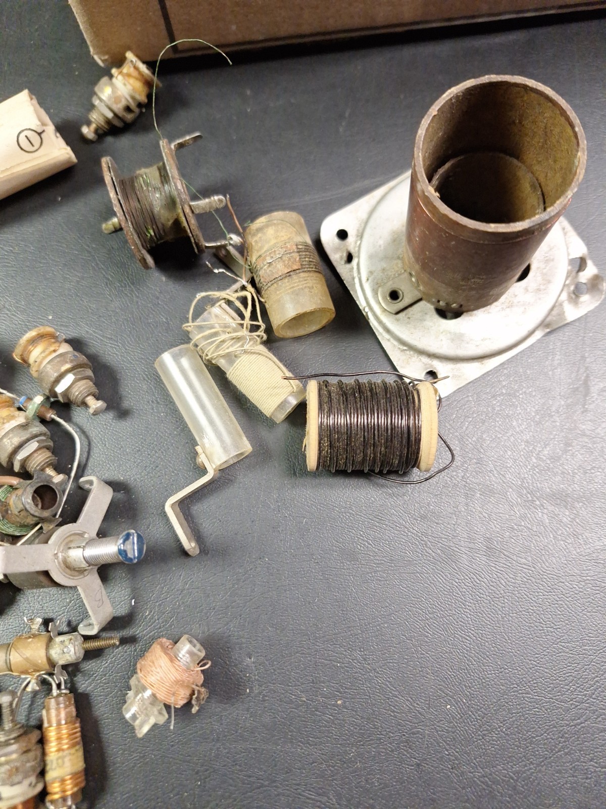 Mixed lot of new and used antique radio IF RF Antenna Coils