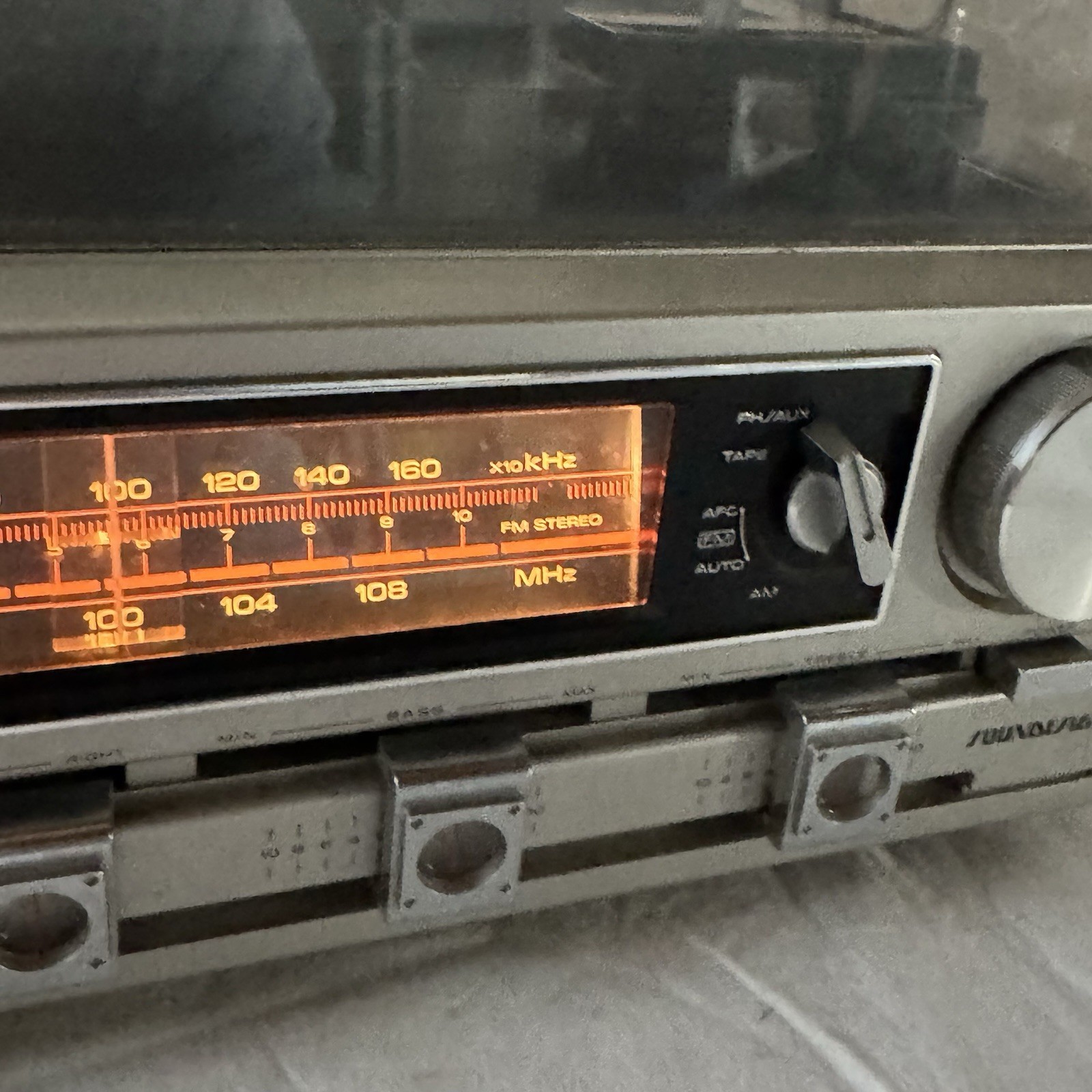 VTG Soundesign Turntable 8 Track Player Radio Record Player ~ TESTED FOR POWER ~