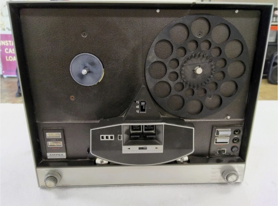 AMPEX Model 1450 Audio Recorder-Reproducer Reel to Reel Deck