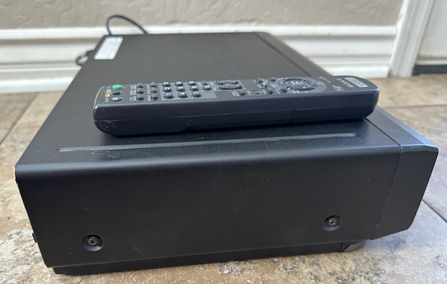 Sony SLV-N71 VCR 4 Head Hi-Fi Stereo VCR/VHS Player Recorder W/Remote