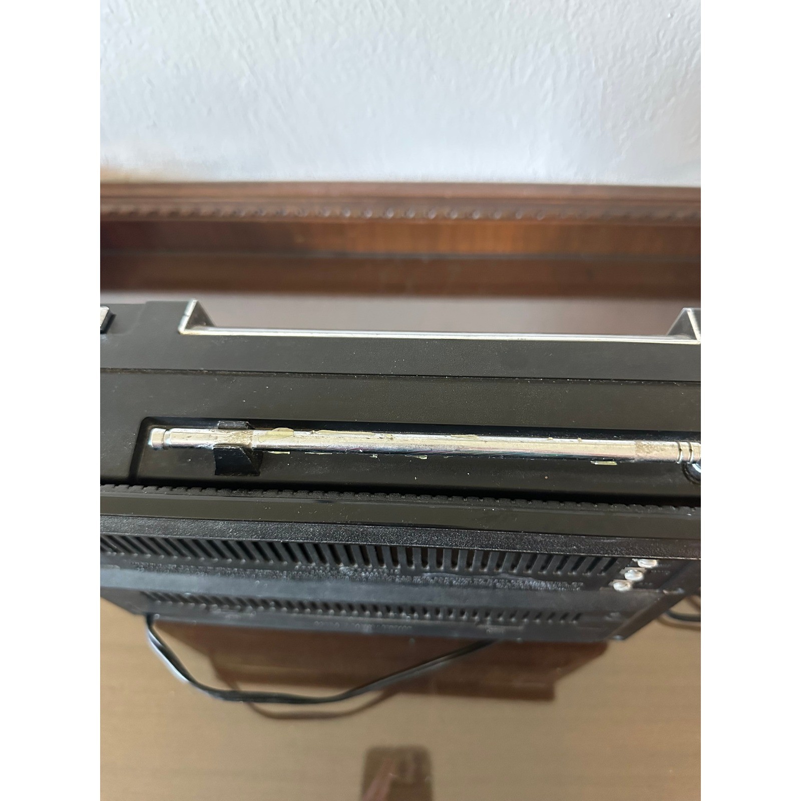 1979 GE Model 7-2880B General Electric Super AM FM Long Range Radio Working