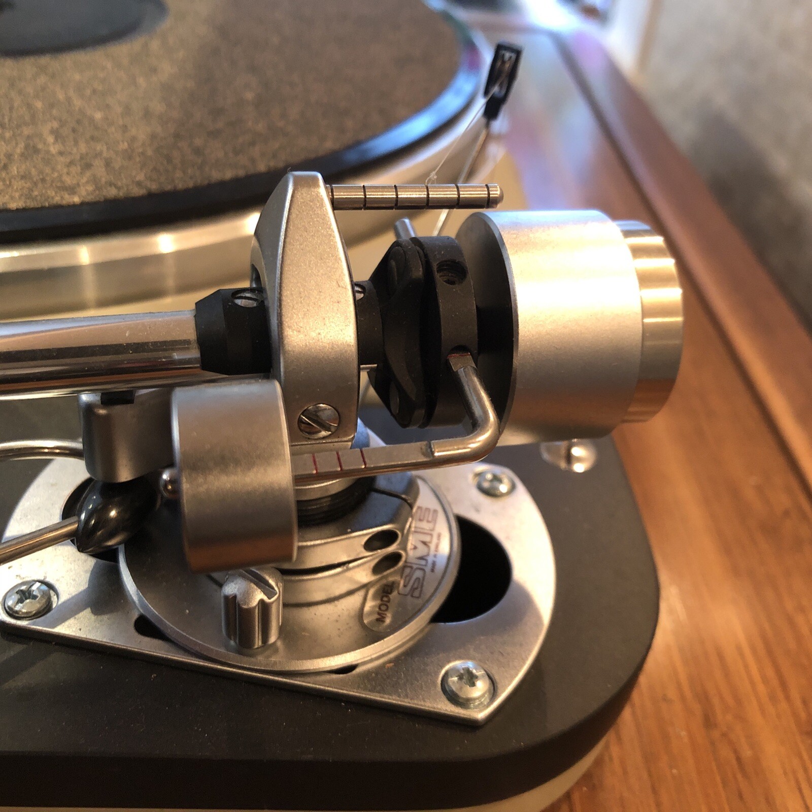 Thorens TD 124 Turntable SME 9″ Tonearm 78/45/33 rpm Custom Platter Wood Plinth