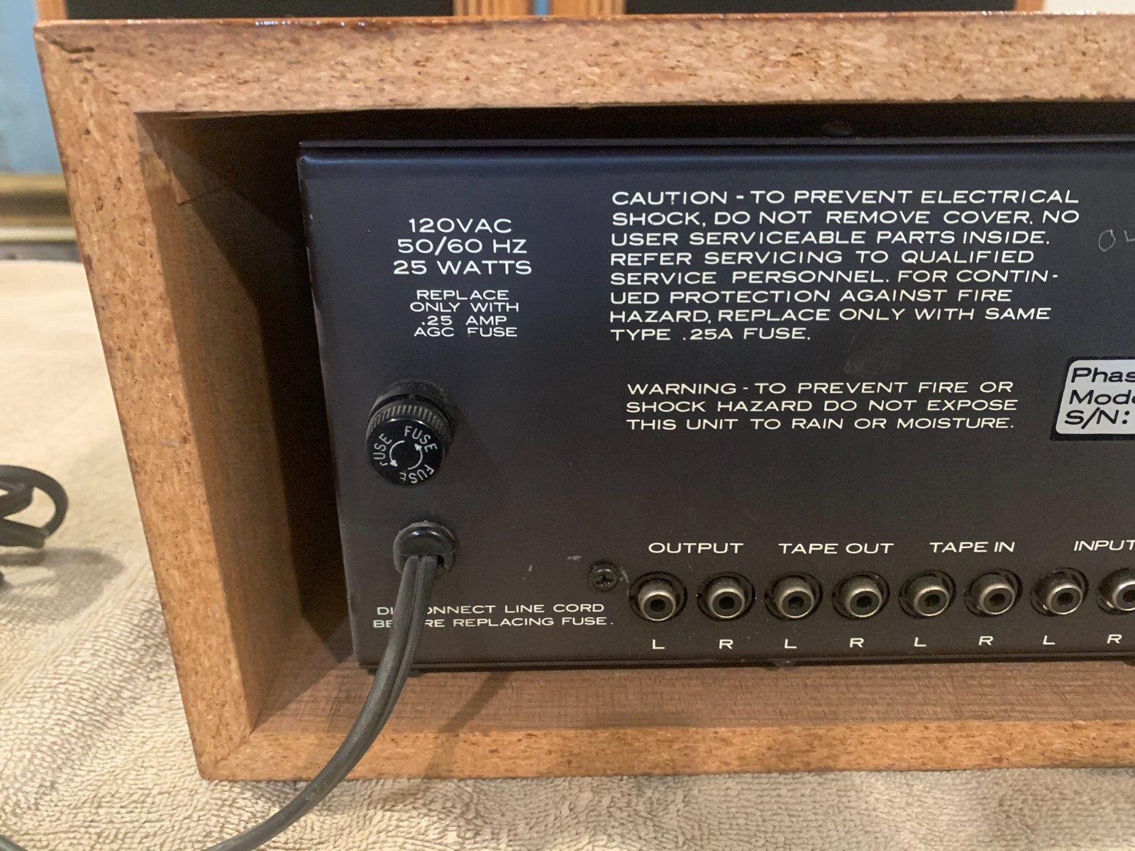 Phase Linear 1000 Autocorrelator Noise Reduction System w/ Nice Wood Case