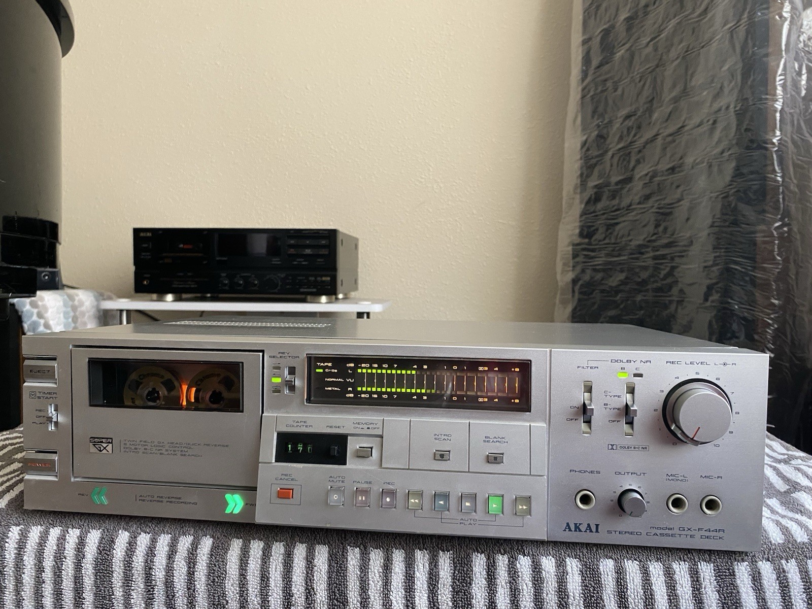 Akai GX-F44R Bi-Directional cassette Deck. Works Grate