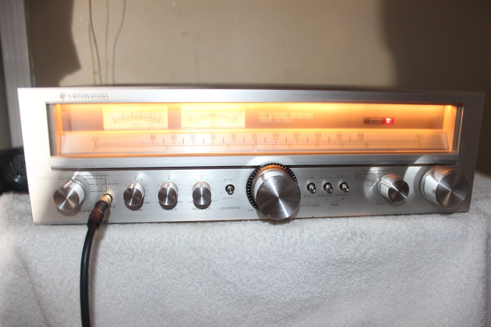 Gorgeous Kenwood KR-4010 Vintage AM/FM Stereo Receiver