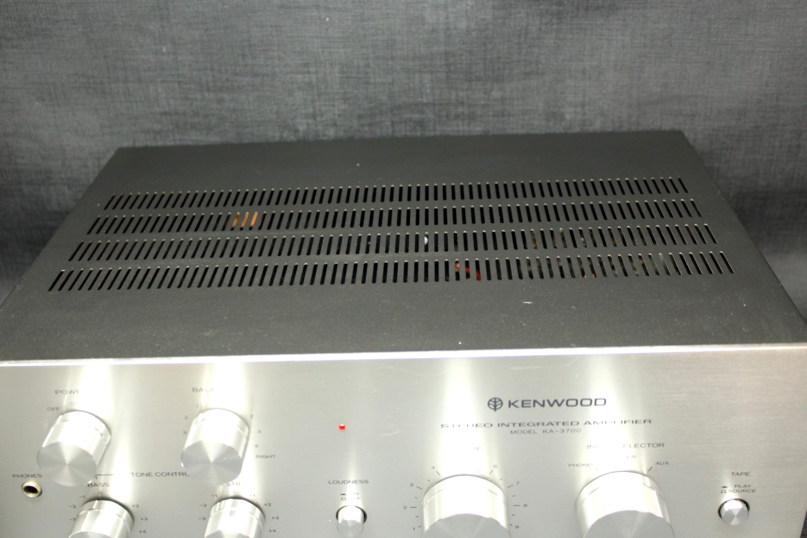 🔥🔥 Kenwood KA-3700 Stereo Integrated Amplifier Equalizer, Silver. GREAT 🔥🔥
