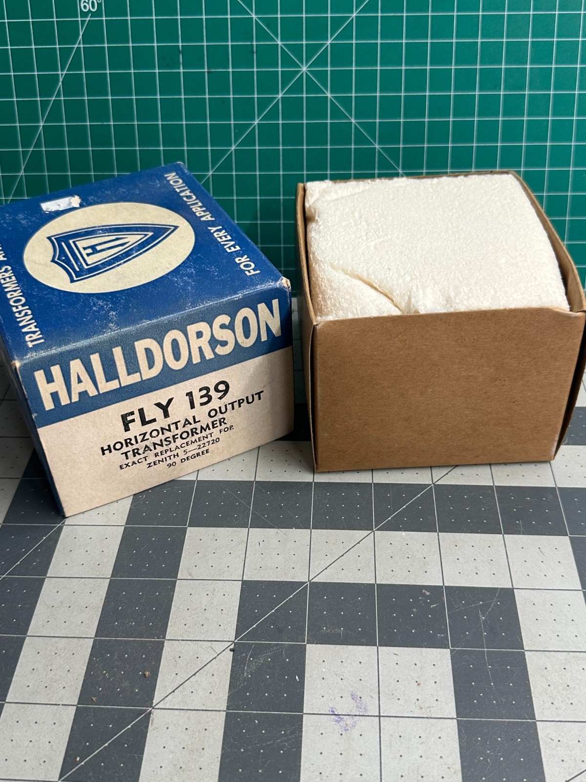 VINTAGE Halldorson Fly-139 Power Horizontal Output Transformer Zenith 5-22720