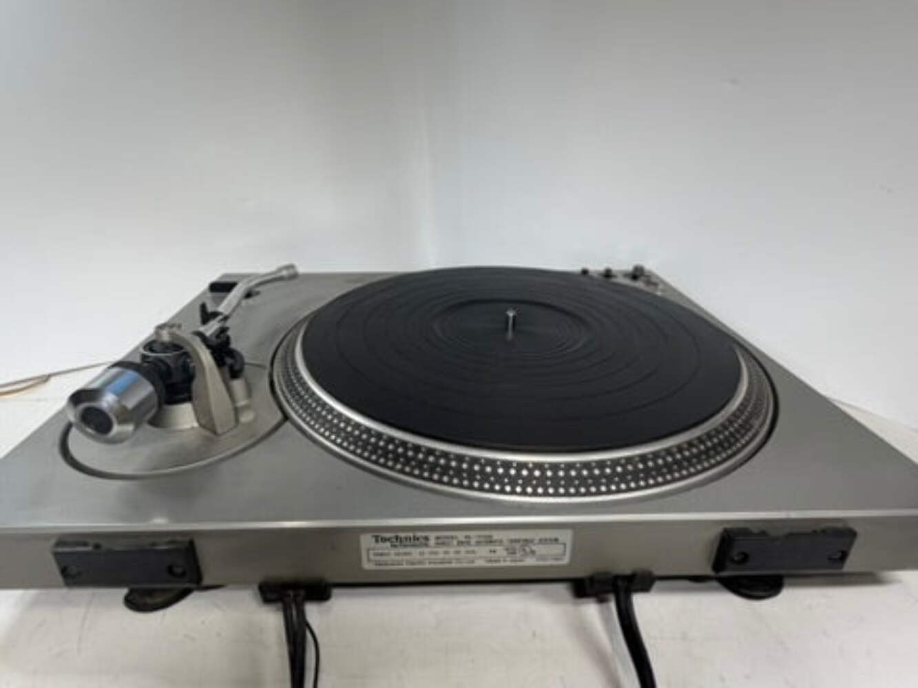 Technics SL-1700 Direct Drive Turntable Tested Working No Dust Cover – DeoxIT Se