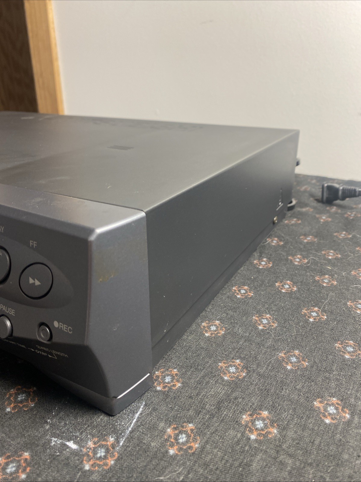 MITSUBISHI HS-G21 Xpress 450 Video Cassette Recorder 4 Head-Works *With Remote*
