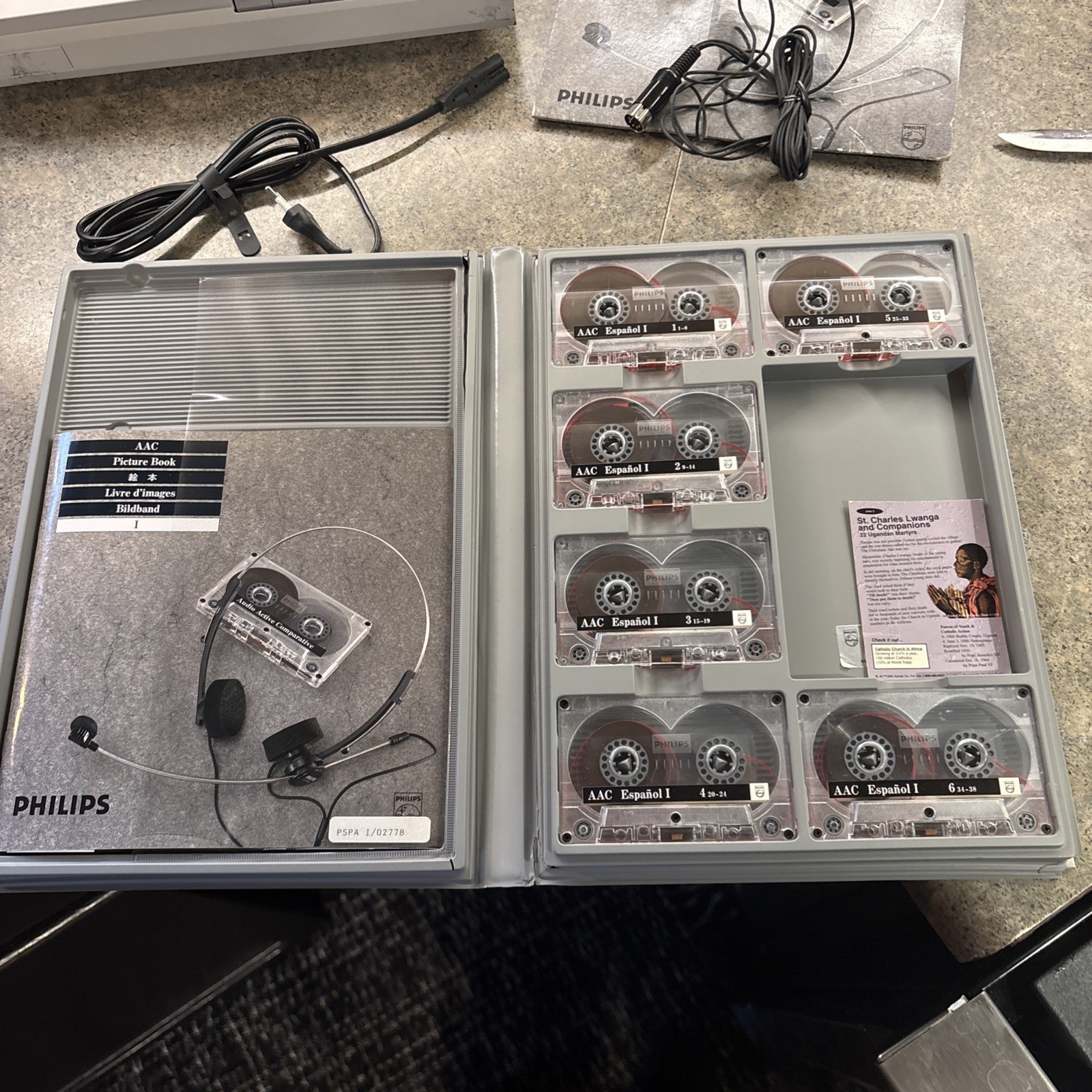 Philips AAC7000 Audio Active Comparative Language System Cassette Player 70’s