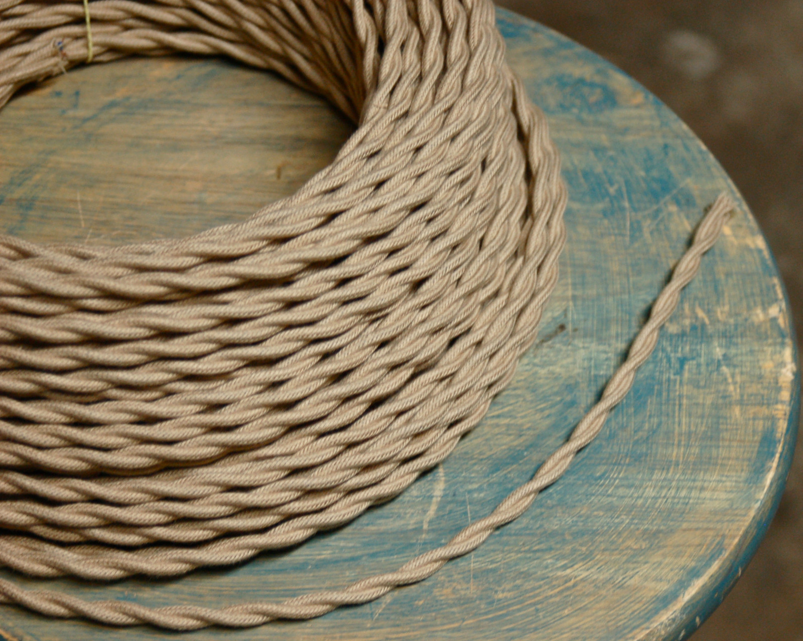 8′ Twisted Cloth Covered Wire & Plug, Vintage Light Rewire Kit, Lamp Cord, rayon